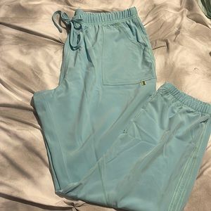 Jogger scrub set